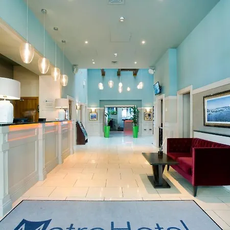 Metro Airport Apartamento *