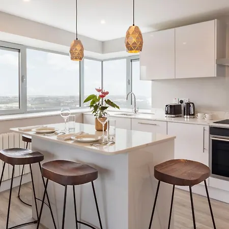 شقة Metro Airport