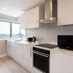 Metro Airport Apartamento Dublin